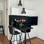 Splitstay - 1 Min Walk To Diocletian's Palace Апартаменты