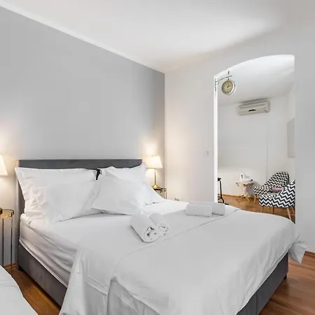 Splitstay - 1 Min Walk To Diocletian's Palace Split