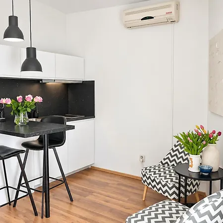 Splitstay - 1 Min Walk To Diocletian's Palace